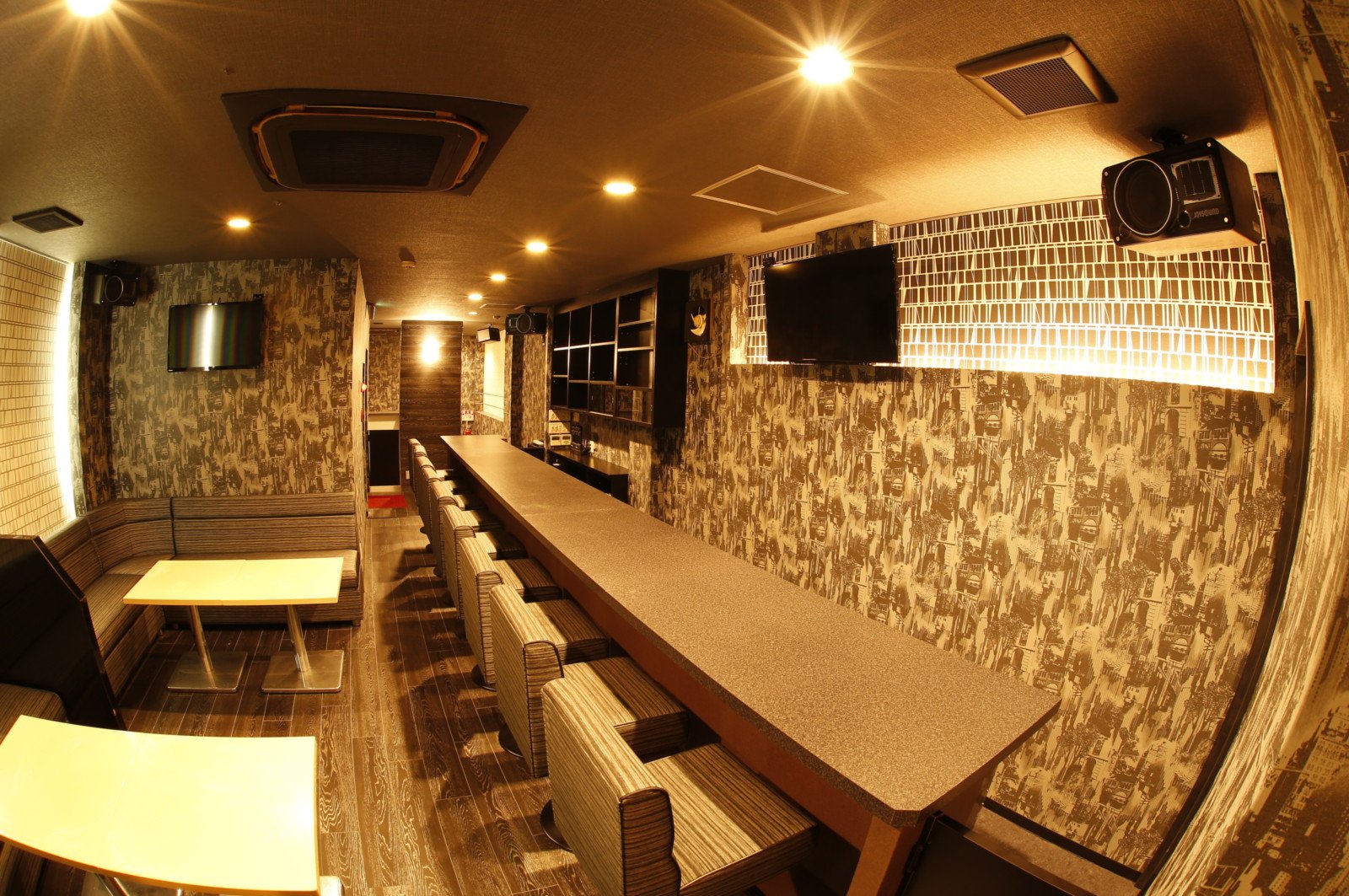Snack BLOOM 店内写真 2