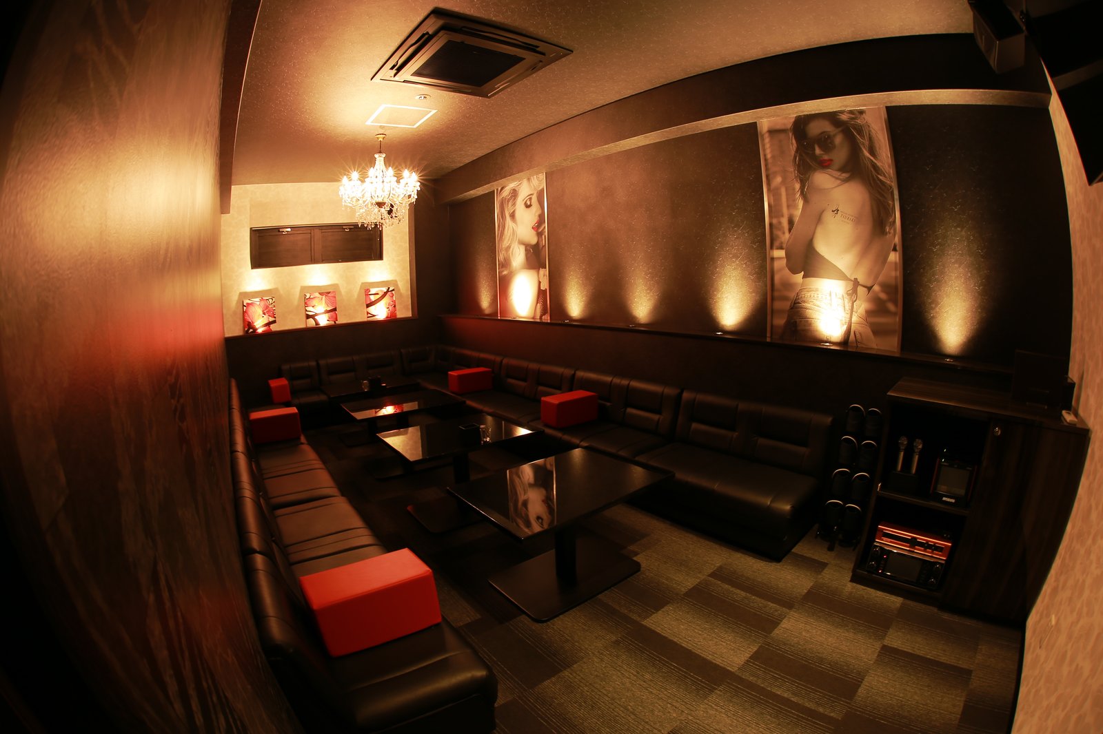 CLUB 椿 -延岡- 店内